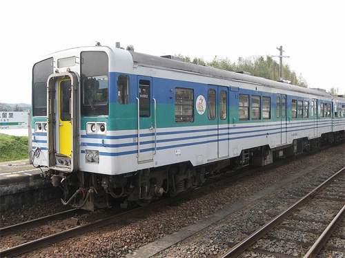 気動車とは